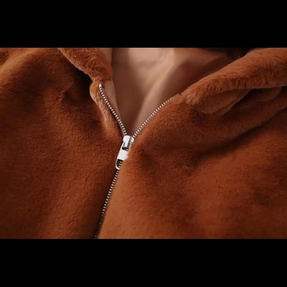 ✨ Host Pick ✨ NEW Super soft teddy bomber - Picture 7 of 7